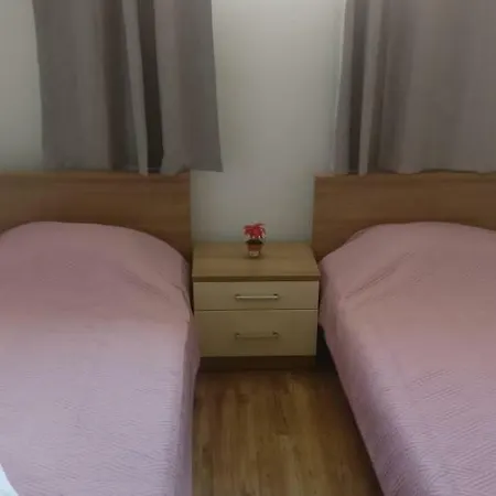 Nora * 杜布罗夫尼克